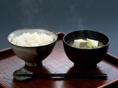 栄養バランスのとれたお食事
